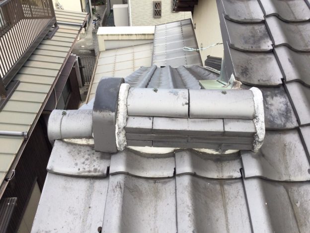 稲美町の板金工事を必要とする瓦屋根棟部